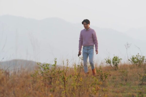 Joven_regresa_a_casa__valores_familiares_confucianos_encienden_un_renacimiento_rural