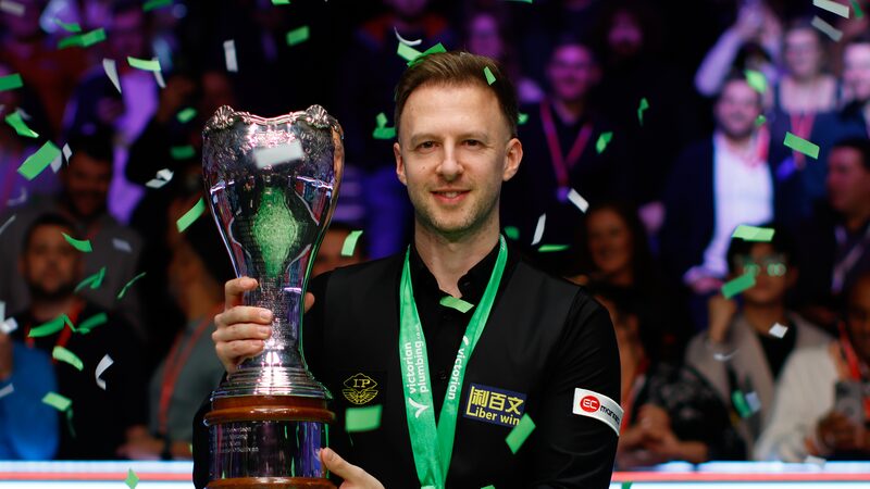 Judd_Trump_triunfa_sobre_Barry_Hawkins_para_ganar_su_segundo_ti_tulo_del_Campeonato_del_Reino_Unido__