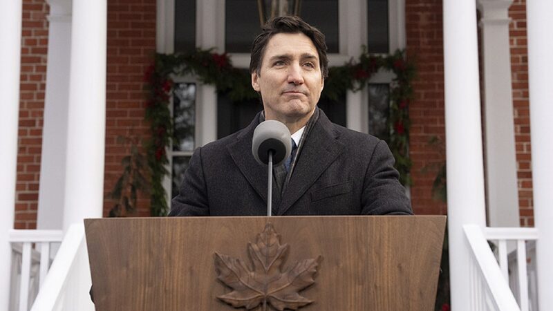Justin_Trudeau_renuncia__la_crisis_de_vivienda_y_las_poli_ticas_de_inmigracio_n_provocan_su_salida video poster