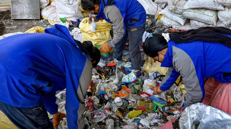 La_Basura_Congelada_del_Monte_Qomolangma__An_os_Necesarios_para_Limpiar_los_Campamentos_Ma_s_Altos_del_Mundo