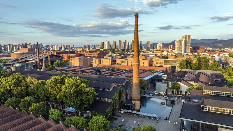 La_Capital_de_la_Porcelana_de_China__Jingdezhen__El_Nuevo_Punto_de_Encuentro_para_Jo_venes_Artistas__ video poster