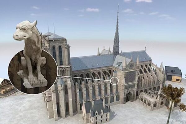 La_Catedral_de_Notre_Dame_Cobra_Vida_en_la_Exhibicio_n_de_Realidad_Aumentada_de_Peki_n video poster