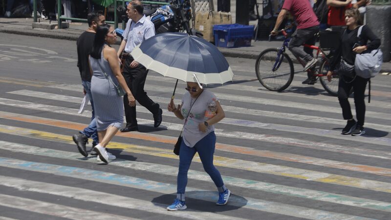 _La_Ciudad_de_Me_xico_alcanza_una_temperatura_re_cord_histo_rica_en_medio_de_una_ola_de_calor_mortal___