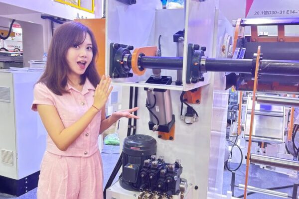 La_Feria_de_Canto_n_muestra_el_salto_de_China_hacia_la_manufactura_inteligente___ video poster