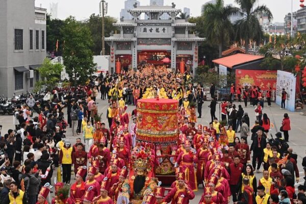 La Feria del Templo Qinglong de Chaozhou ilumina Guangdong con Festividades La_Feria_del_Templo_Qinglong_de_Chaozhou_ilumina_Guangdong_con_Festividades