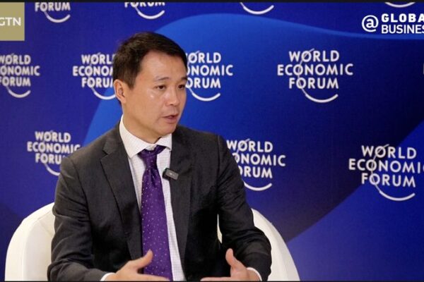La Finanza Verde de China: Liderando el Cambio Hacia un Futuro Sostenible 🌿🚀 La_Finanza_Verde_de_China__Liderando_el_Cambio_Hacia_un_Futuro_Sostenible___ video poster