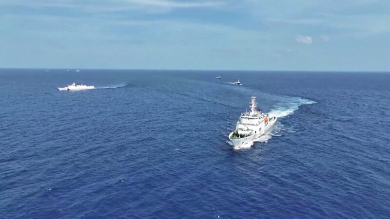 La_Guardia_Costera_de_China_expulsa_barcos_filipinos_cerca_de_Tiexian_Jiao__