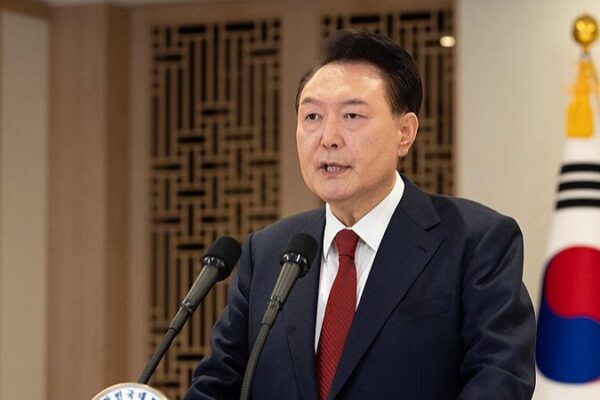 La_Ley_Marcial_Desata_el_Caos_en_Corea_del_Sur__Li_der_del_Partido_Oficialista_Pide_la_Destitucio_n_del_Presidente_Yoon