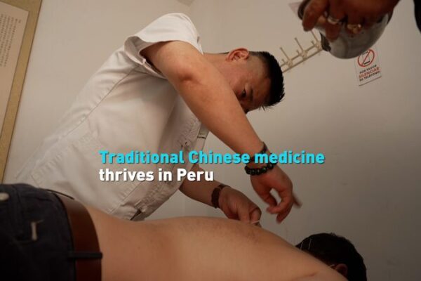 La_Medicina_Tradicional_China_prospera_en_Peru___florece_un_legado_de_150_an_os__ video poster