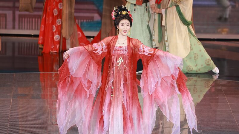 La_O_pera_Yueju_Brilla_en_los_Premios_de_los_Medios_del_Canal_de_Cine_de_China__
