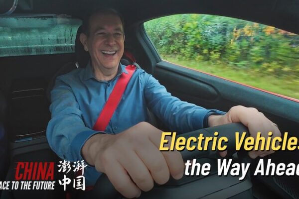 La_Revolucio_n_Ele_ctrica_de_China__Del__Pequen_o_Hormiga__a_los_Autos_Deportivos_Su_per video poster