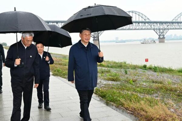 La Revolución Verde de China: Cómo los movimientos ecológicos están dando forma al futuro 🌱 La_Revolucio_n_Verde_de_China__Co_mo_los_movimientos_ecolo_gicos_esta_n_dando_forma_al_futuro__