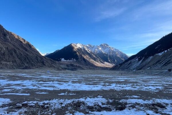 La Transformación de Xinjiang: Un Viaje de Progreso y Paz ✨ La_Transformacio_n_de_Xinjiang__Un_Viaje_de_Progreso_y_Paz__