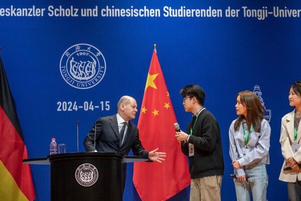 La_aventura_en_Shangha_i_del_canciller_Scholz__Construyendo_puentes_con_China