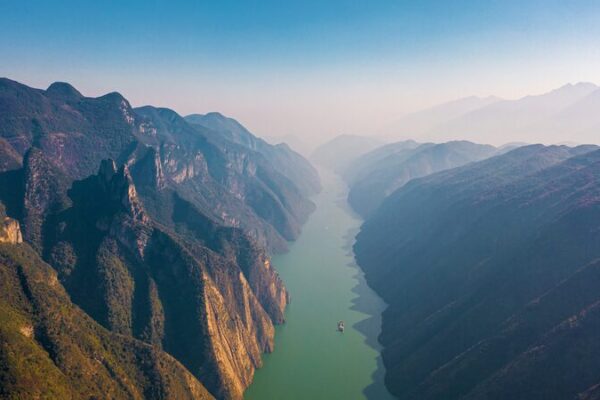 La biodiversidad del río Yangtsé se recupera después de una prohibición de pesca de una década 🌊🐟 La_biodiversidad_del_ri_o_Yangtse__se_recupera_despue_s_de_una_prohibicio_n_de_pesca_de_una_de_cada___