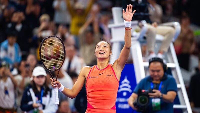 La_campeona_oli_mpica_Zheng_Qinwen_domina_en_su_regreso_al_Abierto_de_China