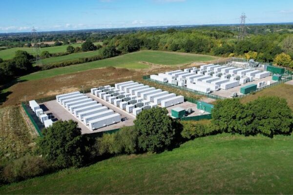La carrera del Reino Unido hacia la energía limpia: abordando los desafíos de la red para un futuro más verde ⚡️🌱 La_carrera_del_Reino_Unido_hacia_la_energi_a_limpia__abordando_los_desafi_os_de_la_red_para_un_futuro_ma_s_verde____ video poster