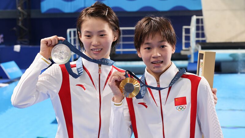 La_clavadista_china_Quan_Hongchan_hace_historia_con_su_tercer_oro_oli_mpico_en_Pari_s_2024