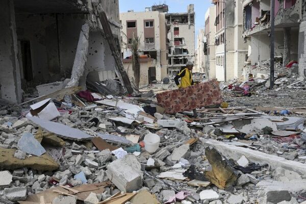 La_crisis_en_Gaza_se_agrava__Esperanzas_de_ampliacio_n_de_la_tregua_y_liberacio_n_de_rehenes video poster