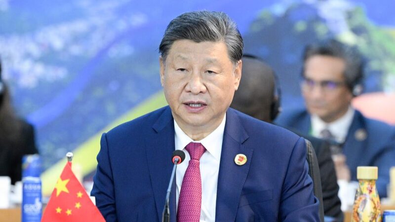 __La_e_pica_gira_latinoamericana_de_Xi__Construyendo_puentes_y_moldeando_futuros