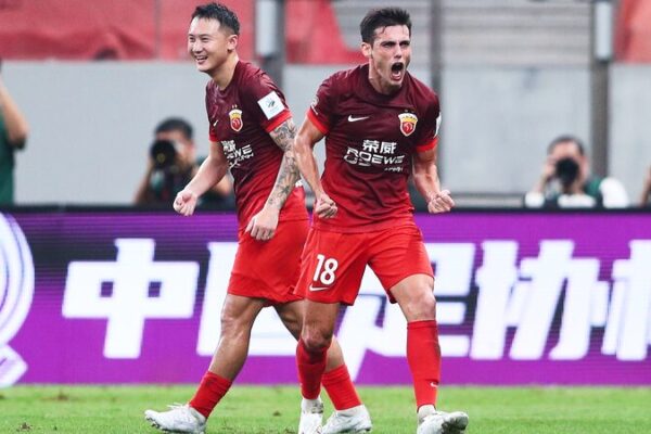 _La_e_pica_victoria_3_2_de_Shanghai_Port_sobre_Shenhua_los_lleva_a_la_final_de_la_Copa_FA_____