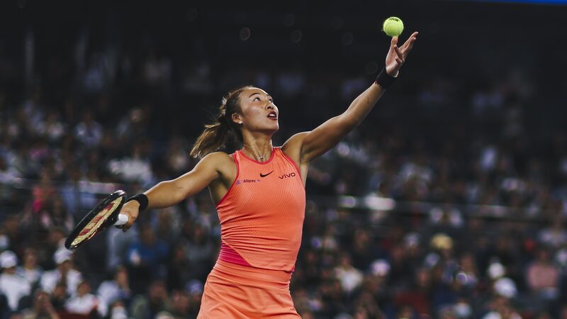 _La_estrella_local_Zheng_Qinwen_brilla_en_el_Wuhan_Open___