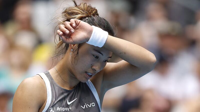 La_impactante_eliminacio_n_de_Zheng_Qinwen_en_el_Abierto_de_Australia___Que__salio__mal_ video poster