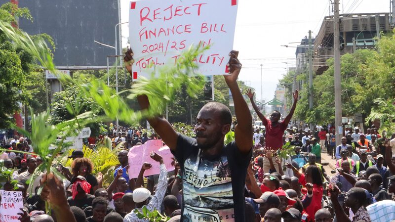 La_juventud_de_Kenia_se_levanta__Las_protestas_se_vuelven_mortales_por_aumentos_de_impuestos__