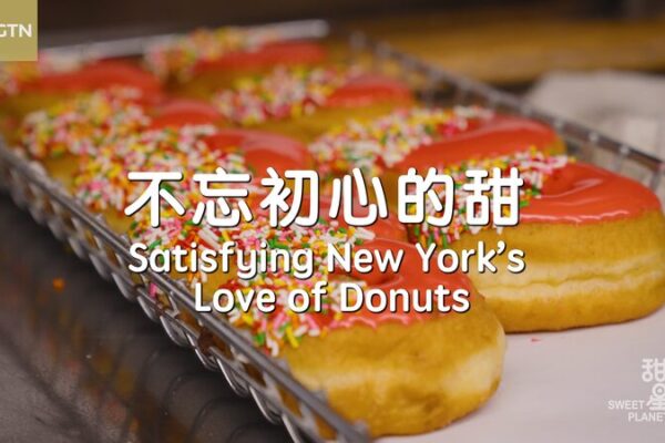 La legendaria tienda de donas de Brooklyn: 70 dulces años y contando 🍩 La_legendaria_tienda_de_donas_de_Brooklyn__70_dulces_an_os_y_contando__ video poster
