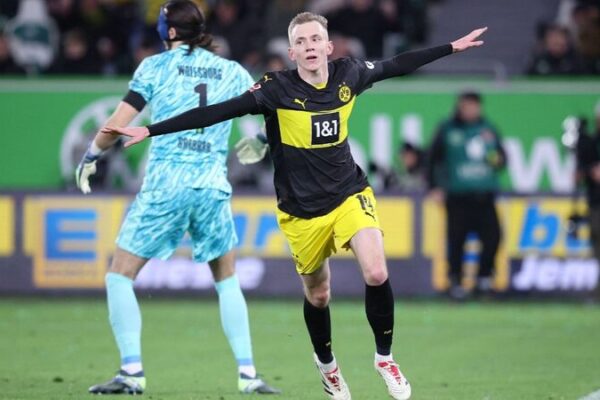 La_magia_de_5_minutos_de_Dortmund_los_impulsa_al_Top_Seis_de_la_Bundesliga___