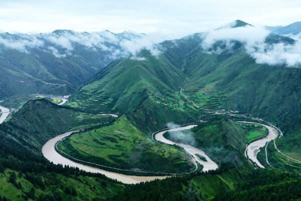 La meseta Qinghai-Xizang de China: Una revolución verde en el corazón de Asia 🌿 La_meseta_Qinghai_Xizang_de_China__Una_revolucio_n_verde_en_el_corazo_n_de_Asia__