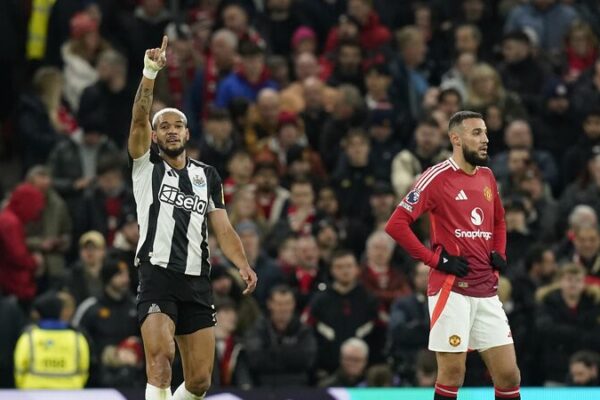 La_pesadilla_de_diciembre_del_Manchester_United_continu_a_con_derrota_2_0_ante_Newcastle____