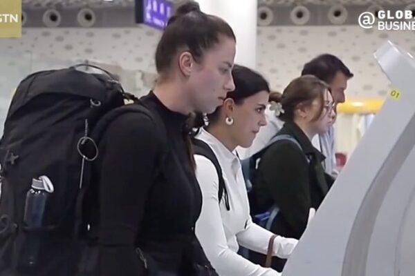La_poli_tica_de_exencio_n_de_visa_de_China_impulsa_el_turismo__los_viajeros_internacionales_acuden_a_explorar video poster