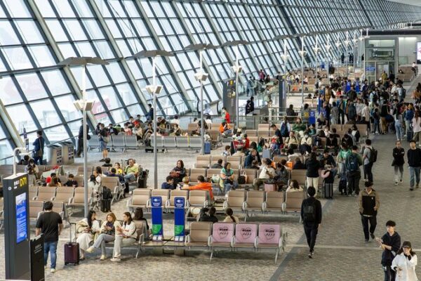 La política de exención de visa entre China y Francia impulsa los viajes y la amistad ✈️🤝 La_poli_tica_de_exencio_n_de_visa_entre_China_y_Francia_impulsa_los_viajes_y_la_amistad____