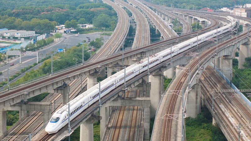 La_red_de_trenes_de_alta_velocidad_de_China_se_expandira__a_60_000_km_para_2030__