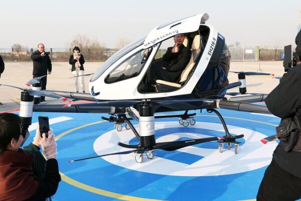 La revolución de baja altitud en China: Cómo los drones están llevando la vida a nuevas alturas 🚀 La_revolucio_n_de_baja_altitud_en_China__Co_mo_los_drones_esta_n_llevando_la_vida_a_nuevas_alturas__