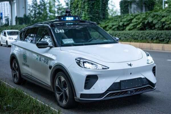 La revolución de los Robotaxis en Wuhan: Por qué los jóvenes de China están adoptando los viajes autónomos 🚕🤖 La_revolucio_n_de_los_Robotaxis_en_Wuhan__Por_que__los_jo_venes_de_China_esta_n_adoptando_los_viajes_auto_nomos___