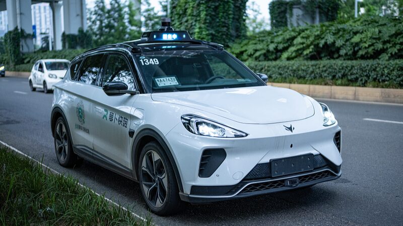 La_revolucio_n_de_los_Robotaxis_en_Wuhan__Por_que__los_jo_venes_de_China_esta_n_adoptando_los_viajes_auto_nomos___