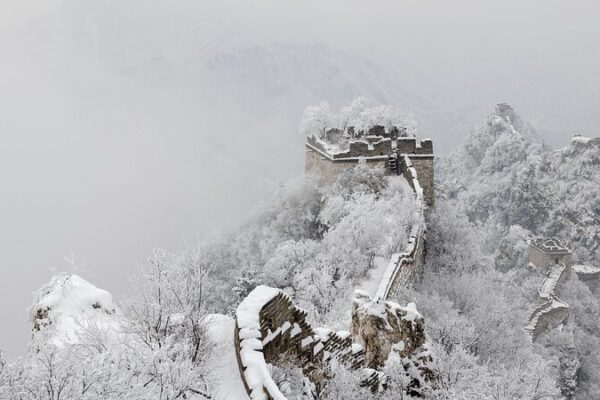 ¡La sección Jiankou de la Gran Muralla de Pekín se transforma en un paraíso nevado! ❄️🏯 _La_seccio_n_Jiankou_de_la_Gran_Muralla_de_Peki_n_se_transforma_en_un_parai_so_nevado_____