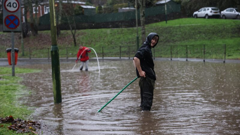 La_tormenta_Bert_trae_inundaciones_generalizadas_en_Gran_Bretan_a___