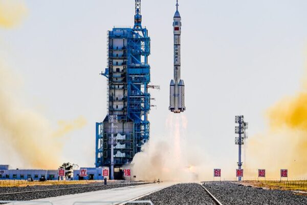 La_tripulacio_n_del_Shenzhou_17_de_China_regresa__Un_nuevo_capi_tulo_en_la_exploracio_n_espacial