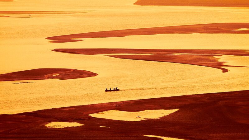 La_veda_anual_de_pesca_del_Ri_o_Amarillo_comienza_el_1_de_abril__Protegiendo_la_vida_acua_tica