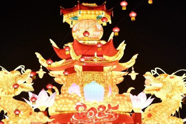 Langzhong_se_ilumina_para_la_Feria_de_Faroles_del_An_o_Nuevo_Chino_2025___