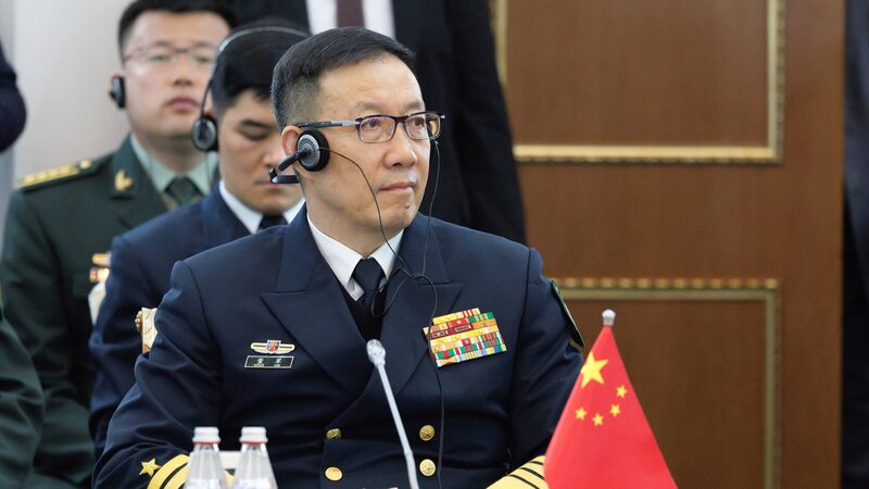 Las_iniciativas_globales_de_China_esta_n_moldeando_un_mundo_mejor__Ministro_de_Defensa_Dong_Jun___