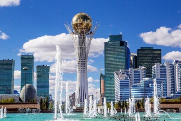 Las_maravillas_arquitecto_nicas_de_Kazajista_n__Desde_la_Ruta_de_la_Seda_hasta_el_skyline_futurista_de_Astana_
