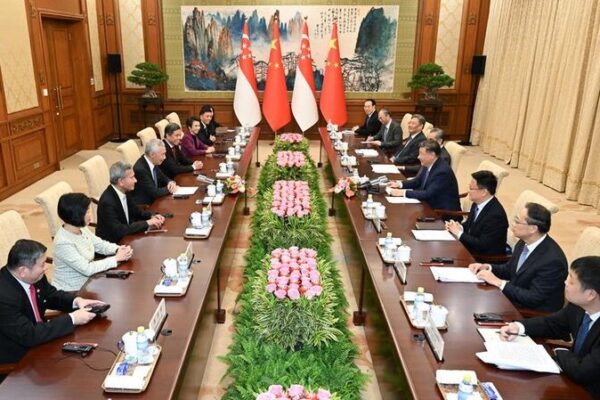 Lee_Hsien_Loong_de_Singapur_y_Xi_Jinping_de_China_se_unen_por_un_futuro_brillante