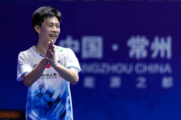 Lei Lanxi sorprende al campeón olímpico Axelsen en el BWF China Open Lei_Lanxi_sorprende_al_campeo_n_oli_mpico_Axelsen_en_el_BWF_China_Open