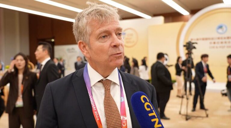 Li_deres_globales_aplauden_el_CIIE_de_Shangha_i_como_una_plataforma_clave_de_comercio__ video poster