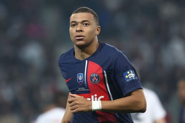 Ligue 1 ordena al PSG pagar a Mbappé €55 millones en salarios no pagados 💰⚽ Ligue_1_ordena_al_PSG_pagar_a_Mbappe___55_millones_en_salarios_no_pagados___
