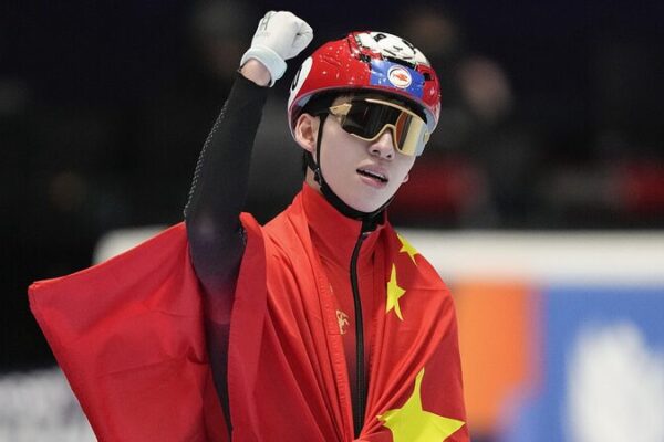 Lin Xiaojun supera todos los obstáculos y arrasa en los Campeonatos Mundiales Lin_Xiaojun_supera_todos_los_obsta_culos_y_arrasa_en_los_Campeonatos_Mundiales